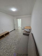 Miete Etagenwohnung  C. saavedra fajardo