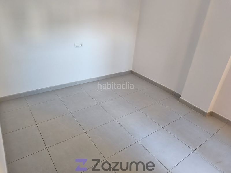 Foto adf55780-4c0a-4ee1-a473-49e514ed373f. Lloguer àtic amb aparcament piscina a Cheste