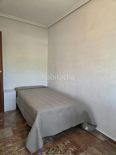 Foto 1020be1d-3e20-4846-a33c-270da509d746. Miete etagenwohnung mit parking pool in El Valle - Universidad Jaén
