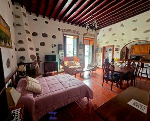 Location Studio  Av. interián