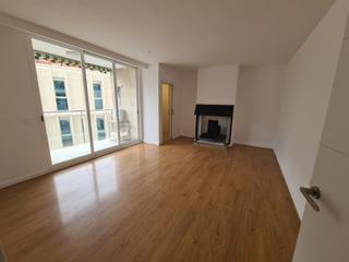 Rent Apartment in El Terreno. Bonito apartamento reformado a estrenar sin amueblar en palma, e