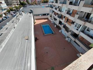 Rent Flat in Son Armadams. Bonito piso de 2 habitaciones con terraza y piscina comunitaria