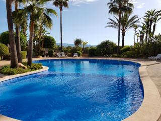 Rent Flat in Son Flor-Son Moix. Preciosa planta baja de 3 habitaciones y 2 baños con gran terraz