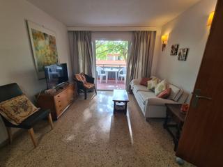Alquiler Piso en Polígon de Llevant. Bonito piso de 3 habitaciones con garaje en zona nou llevant