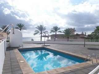 Miete Etagenwohnung in Cala Major. Bonito apartamento con terraza y piscina comunitaria en cala may