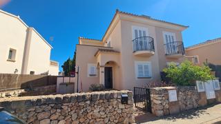 Maison jumelée à Campos. Precioso chalet pareado en venta en sa rápita