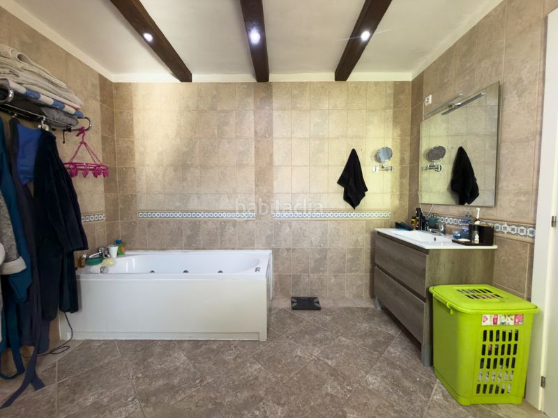 Foto 1e529411-af09-4a9c-a70d-29fba3d95a70. Xalet amb aparcament piscina a Coín