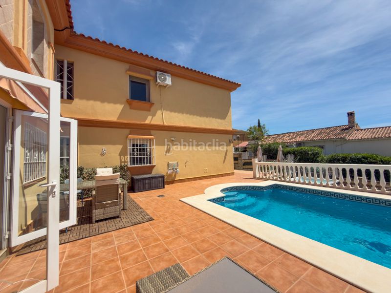 Foto 715d368f-1580-4cea-a084-32797ddf9a5c. Xalet amb aparcament piscina a Coín