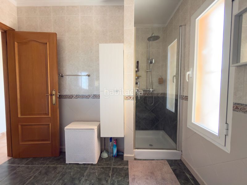 Foto 983731a2-43cc-4b71-aa96-9d6edf6180d5. Xalet amb aparcament piscina a Coín