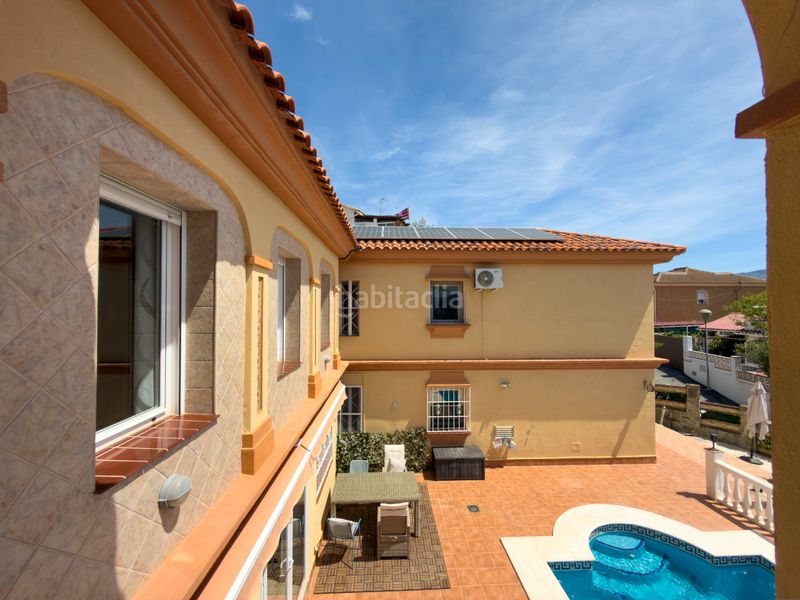 Foto 99bcbfca-f6ec-4f20-a64c-49e14e869970. Xalet amb aparcament piscina a Coín
