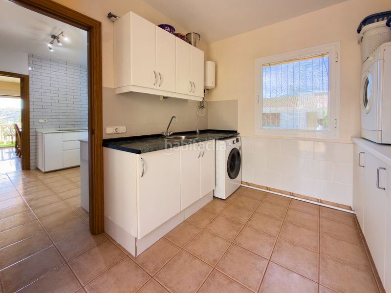 Foto aa74bce1-a5e4-42ff-a8ef-8106e20e1372. Xalet amb aparcament piscina a Coín