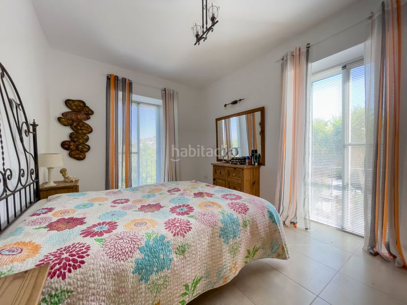 Foto ba9eb5c3-f836-4cde-9ade-a197ecce100c. Masia amb aparcament piscina a Coín