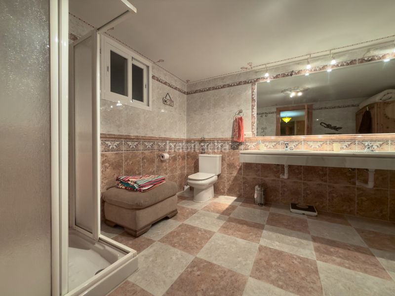 Foto a85e5ab4-5954-466a-9f82-dedc5808a41b. Xalet amb xemeneia aparcament piscina a Coín