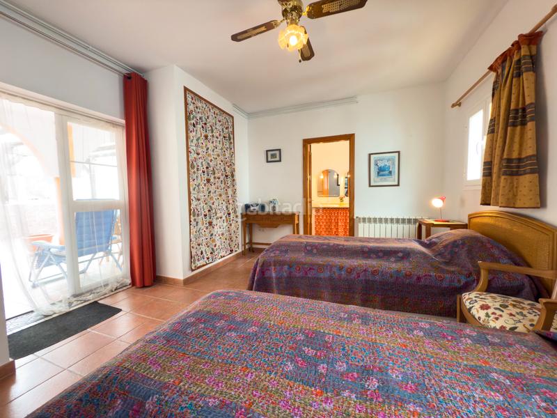 Foto 49157428-ba4a-4ad5-b3ec-24b8f695dcbd. Maison jumelée avec chauffage dans Tolox