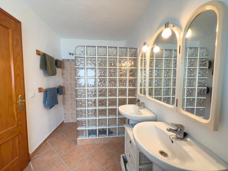 Foto d6305647-fba9-4fdd-95c9-bb9f5a4211ff. Maison jumelée avec chauffage dans Tolox