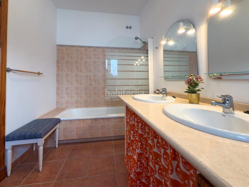 Foto fc0d92dc-a4e3-407b-80b7-967a076db20d. Maison jumelée avec chauffage dans Tolox