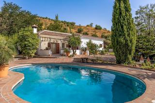 Masia a Tolox. Encantadora villa de campo con vistas panorámicas en plena natur