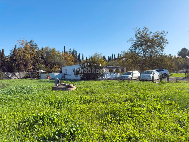 Foto b80aa4fd-e8d6-4951-b743-0d5fdf951eb2. Masia amb xemeneia a Coín