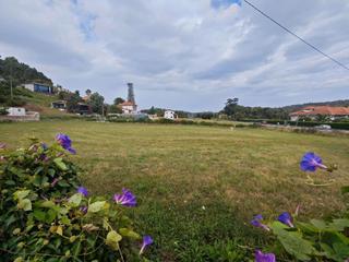 Terreny residencial a Posada-Barro. Playa y montaña