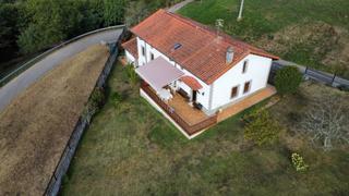 Casa a Vibaña-Ardisana-Caldueño. Casa con encanto, materiales de lujo y espectaculares vistas