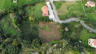 Terreny residencial a Celorio-Poó-Parres. Preciosa parcela para varias propiedades en celoriu