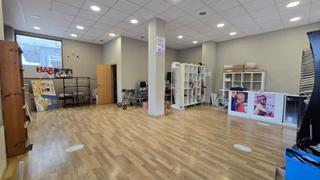 Local commercial à Llanes Pueblo. Local en llanes