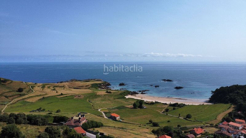 Foto 12498d00-c227-42f5-862f-857bcedd41a6. Casa a niembru nº 137 137 a Posada-Barro Llanes