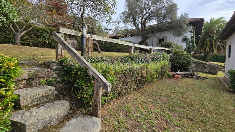 Foto fc577d0f-11a2-419c-aa42-3acdddebc942. Casa a niembru nº 137 137 a Posada-Barro Llanes