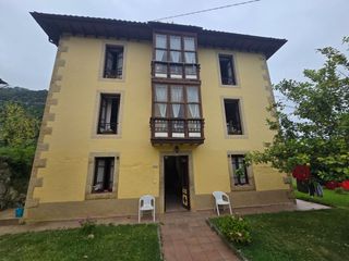 Casa a Narganes. Casona asturiana con vistas despejadas