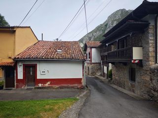 Casa en Ribadesella. Oportunidad de mercado en santianes. casa para rehabiltar