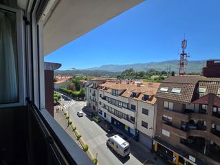 Pis a Egidio gavito. Gran piso en pleno parque de llanes