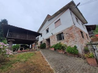 Haus in Vibaña-Ardisana-Caldueño. Casa en riocaliente.