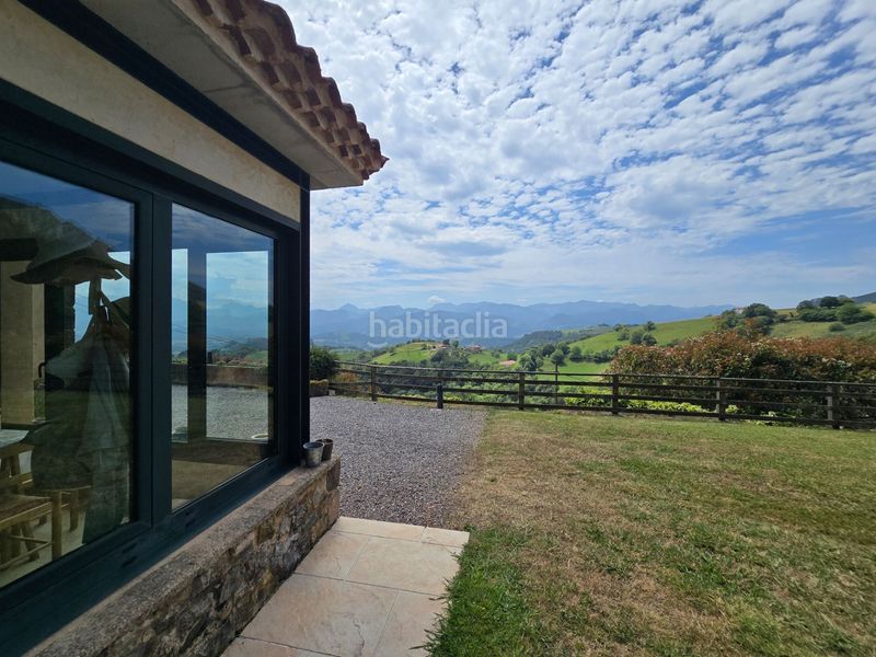 Foto 0cc83f90-f18c-4bbf-b6a6-83d3270e5e57. Casa amb piscina a Parres