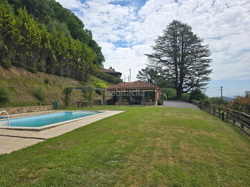 Foto 1480ada4-2627-4609-92af-1be2d5b16f69. Casa amb piscina a Parres