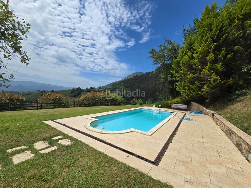 Foto 2593facb-146c-49f3-a690-028a3d778aa3. Casa amb piscina a Parres