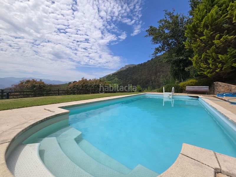 Foto 4efaca7c-2391-4005-b616-aaecb7c00ffa. Casa amb piscina a Parres