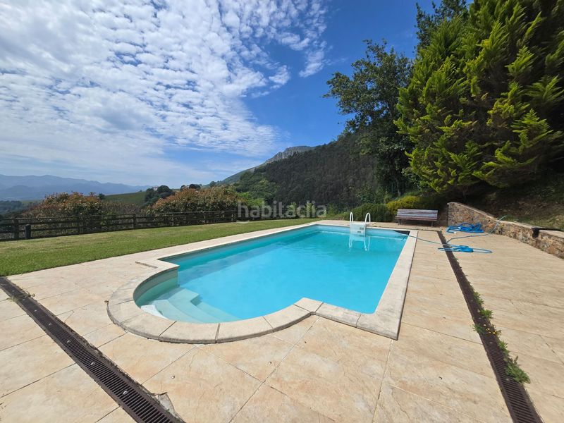 Foto 64228ab7-6c0c-416c-9190-1987198d5e96. Casa amb piscina a Parres