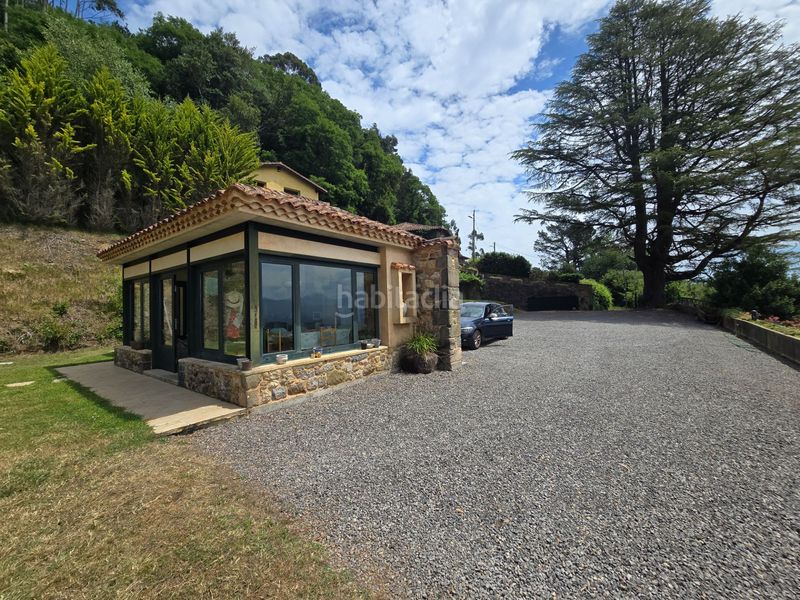 Foto daf74512-7617-475f-9902-32476902533d. Casa amb piscina a Parres