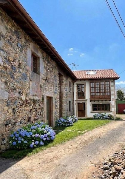 Foto c63bbdd1-a1ce-4131-8567-aa30ccf3db2a. Casa a Celorio-Poó-Parres Llanes