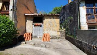 Masia a Posada-Barro. Cuadra para rehabilitar
