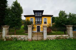 Chalet en Vidiago-Pendueles-Tresgrandras. Casona de indianos en vidiago