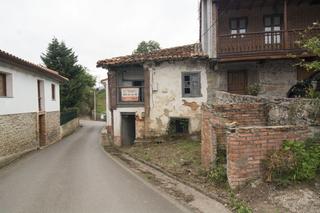 Casale in Vibaña-Ardisana-Caldueño. Valle de ardisana.