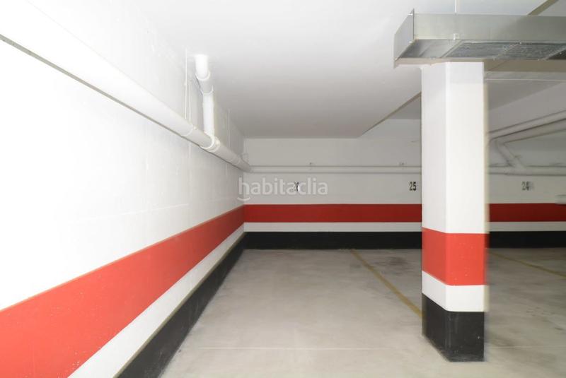 Foto 0a8dea20-b885-40ef-a6e0-2d6518d0a465. Parking coche garaje en Llanes pueblo Llanes