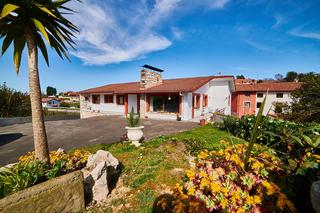 Casa in Vidiago-Pendueles-Tresgrandras. Magnifica casa de 275 m2 en una finca de 1400 m2