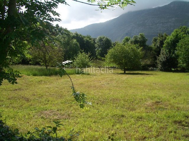 Foto d4f34902-63b5-4962-b2cf-be49ef626c32. Terreny residencial a Ribadesella