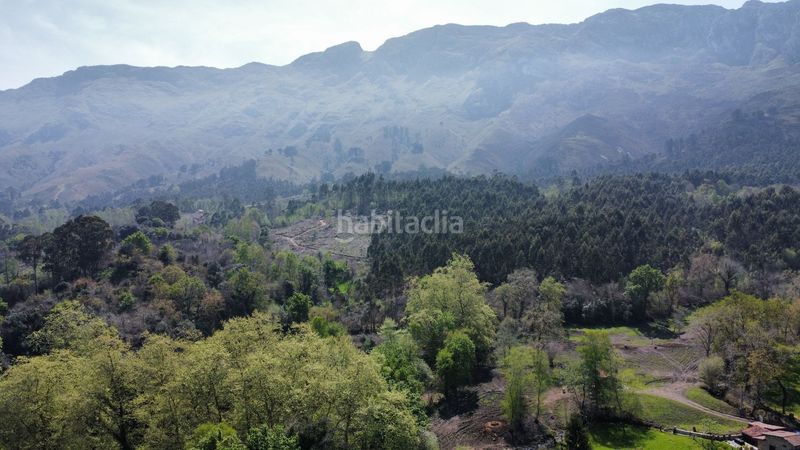 Foto a121447d-4d66-4b7e-ab10-a9921a6d40a5. Terreny residencial a Celorio-Poó-Parres Llanes