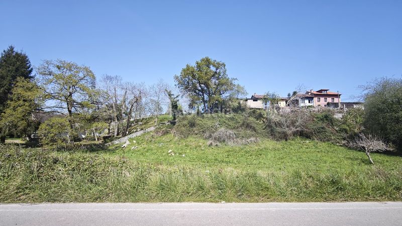 Foto d6a3f422-43a6-4295-842b-3850c7adb3a8. Terreny residencial a Celorio-Poó-Parres Llanes