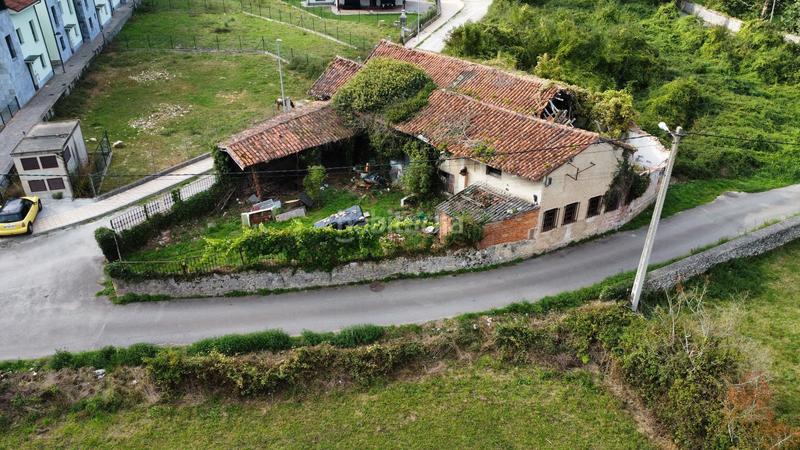 Foto 7abbda2e-09f3-437b-a3a8-21637219865f. Masía casona con parcela para rehabilitar, orientacion sur en bricia en Llanes