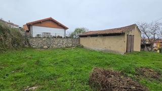 Masia a Celorio-Poó-Parres. Exclusiva casa independiente en porrúa con jardín y gran potenci