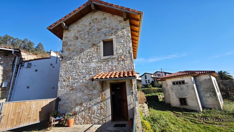 Foto 8a4d27fa-c543-4fc4-a558-ed494f5fb9e7. Casa  en tresgrandas , con vistas espectaculares en Llanes